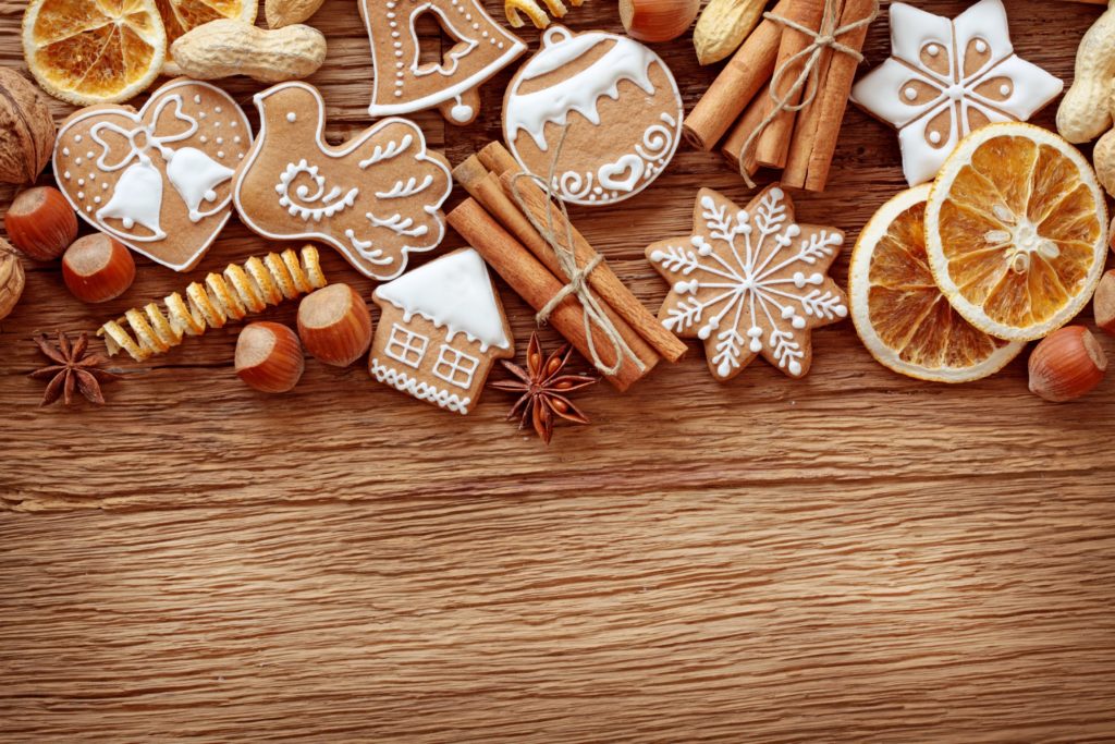 christmas_wallpapers_christmas_cookies_with_nuts_088745_
